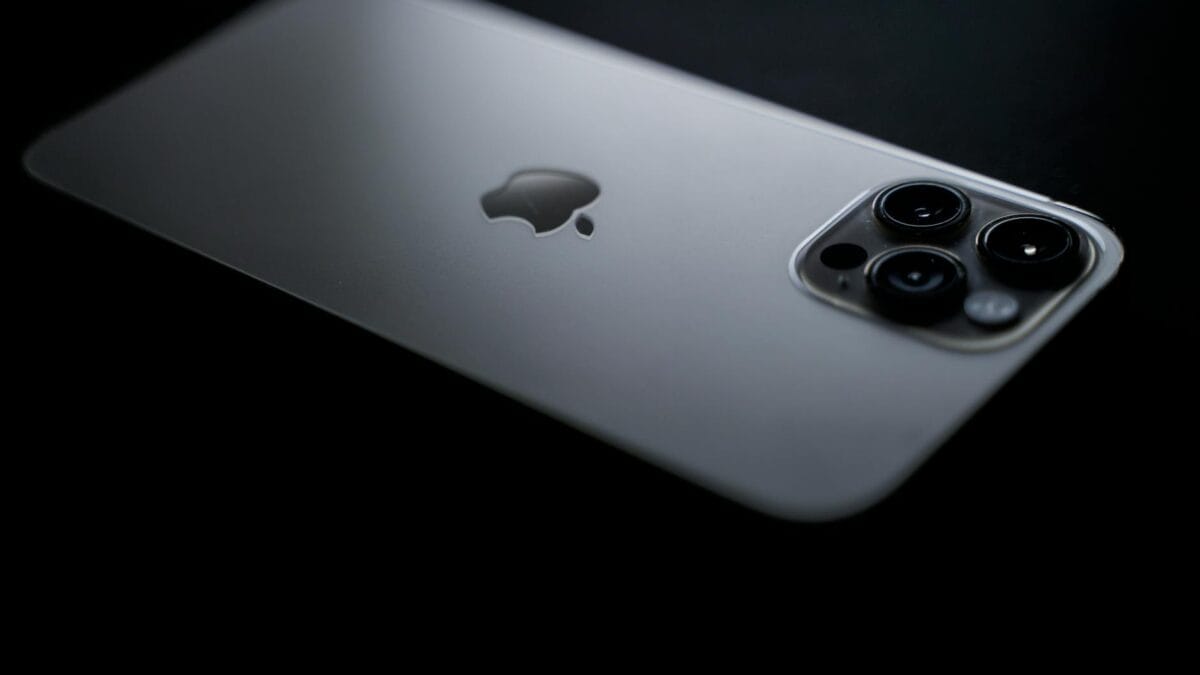 Panică printre utilizatorii de iPhone? Apple trage un semnal de alarmă