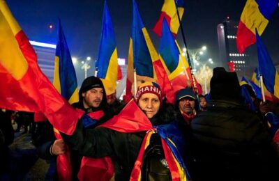 Legea anti-Eminescu – De ce au ieșit 10.000 de români în stradă și ce scrie în text