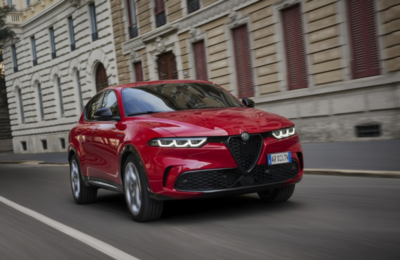 Mașini noi 2026: Toyota RAV4 și Mazda CX-5 sosesc în România