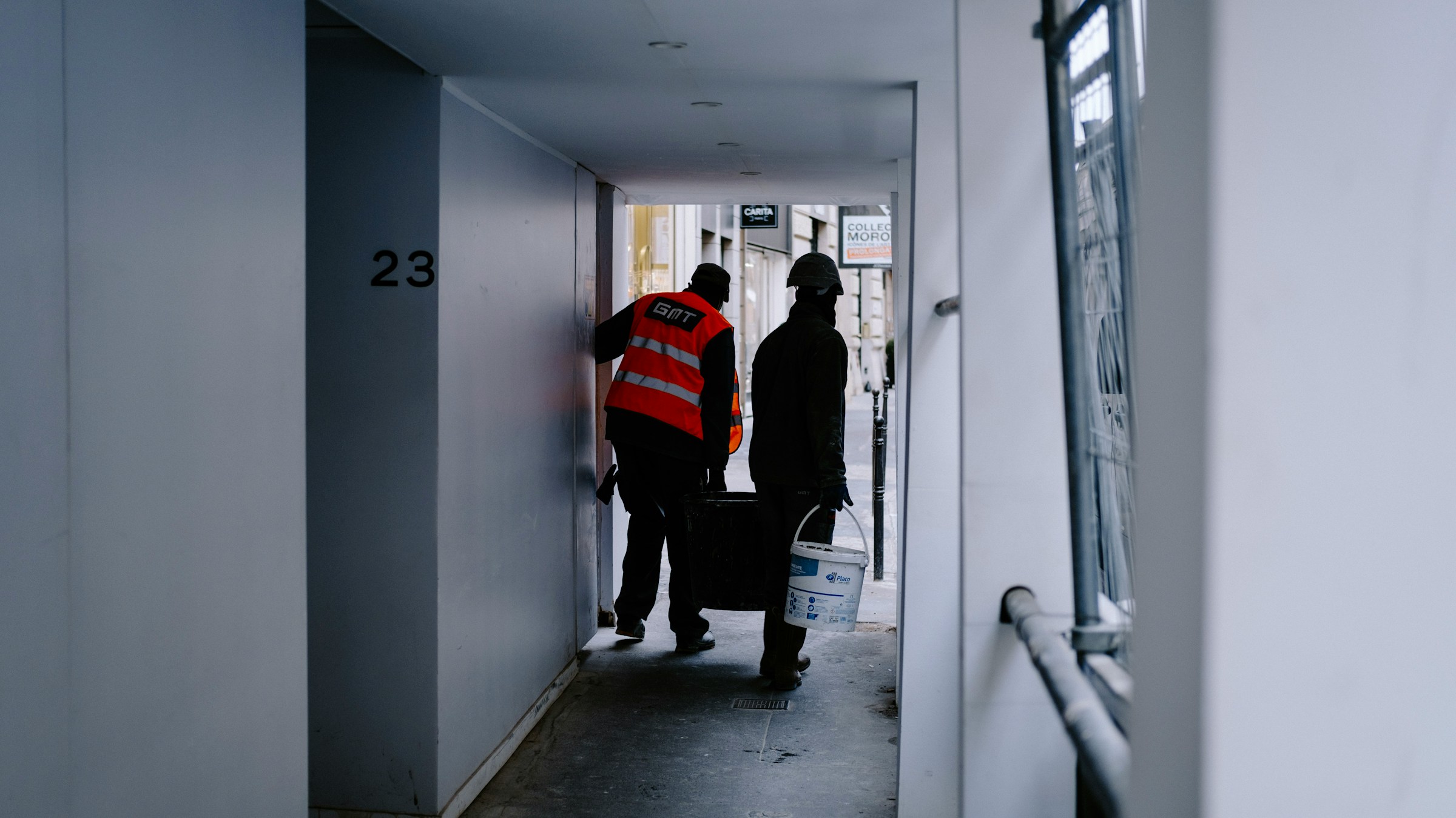 Veste de lucru pentru iarnă: confort, protecție și libertate de mișcare în sezonul rece