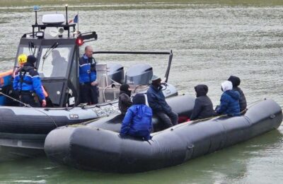 Franța schimbă tactica: Prima barcă-taxi, oprită după o rată de succes de 81%