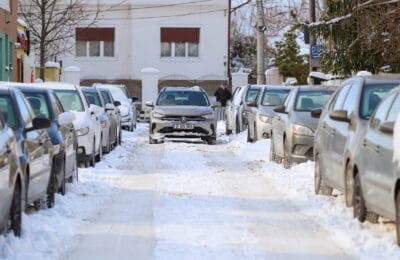 Ninsori în București sâmbătă noapte, temperaturi de -10 grade