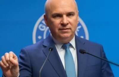 Guvernul Bolojan a eliminat 25.000 de posturi în cinci luni