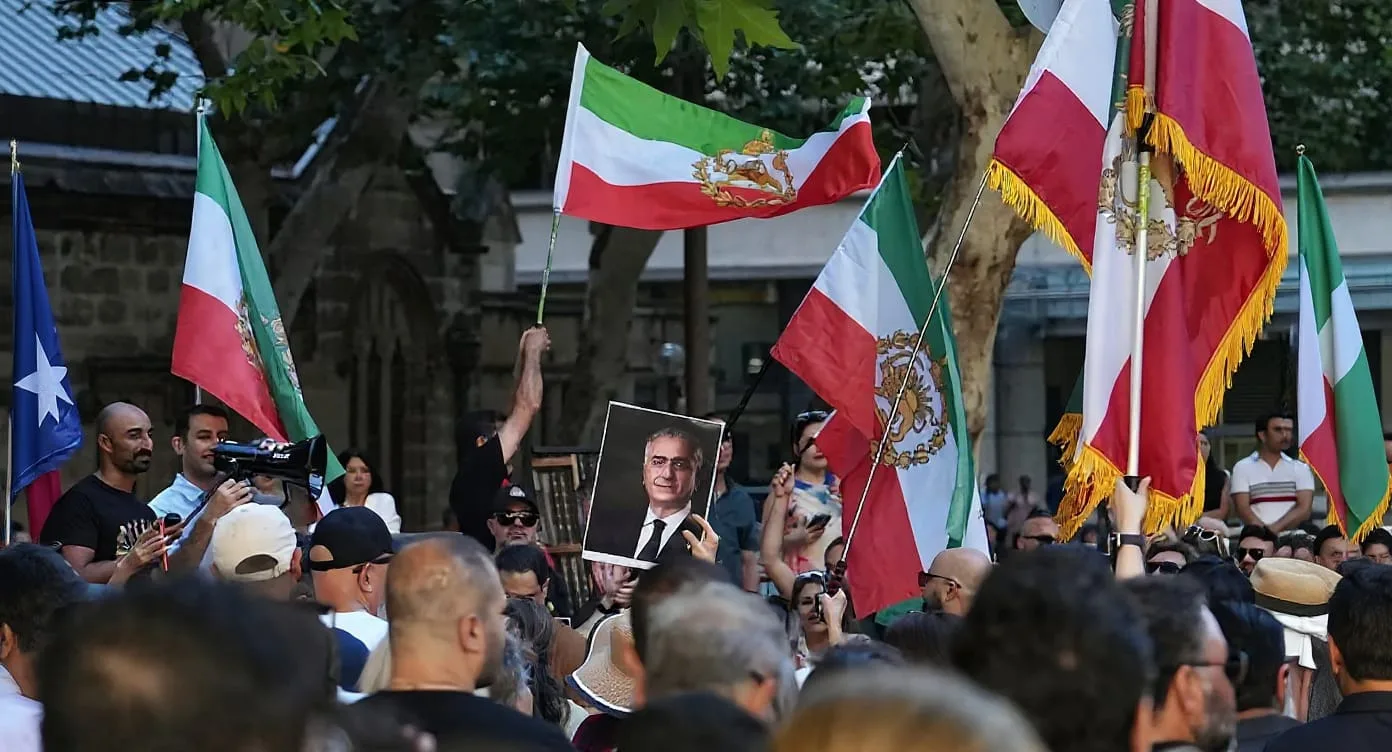 proteste Iran șah