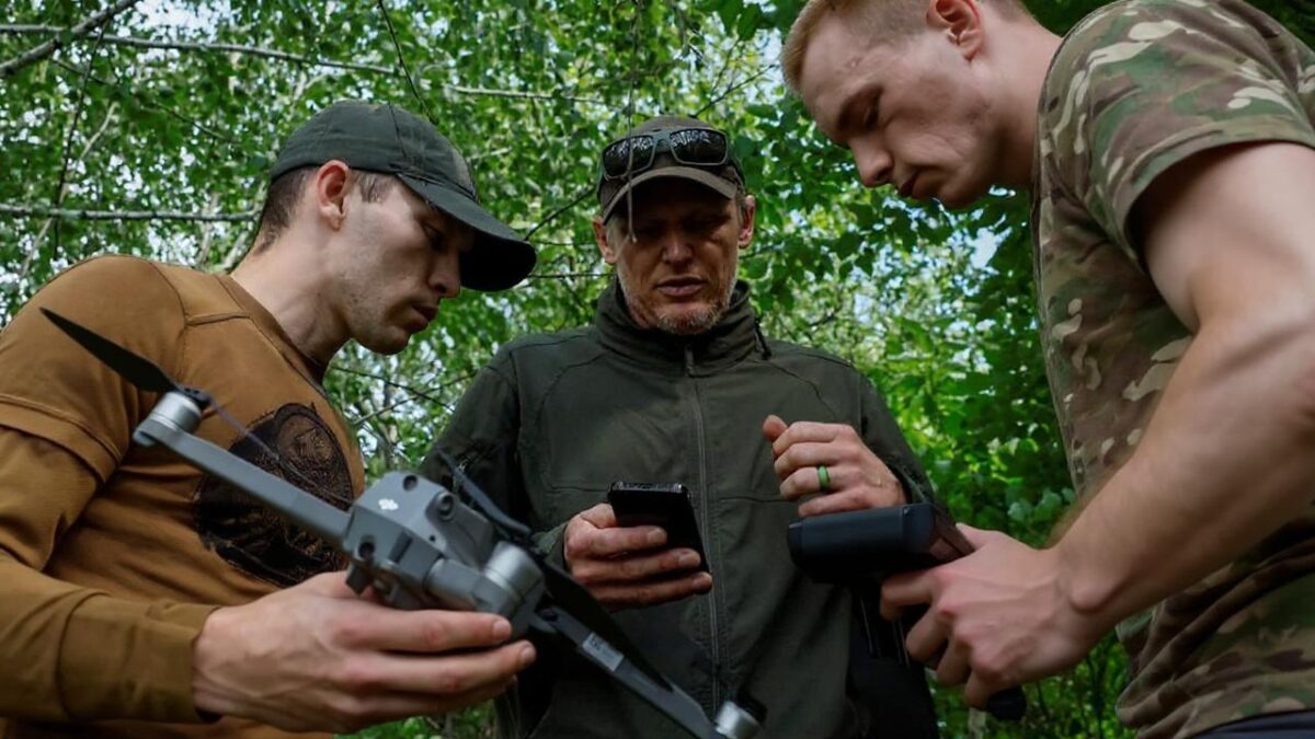 Ucraina, noul profesor NATO – 100% din tacticile cu drone vin direct de pe front