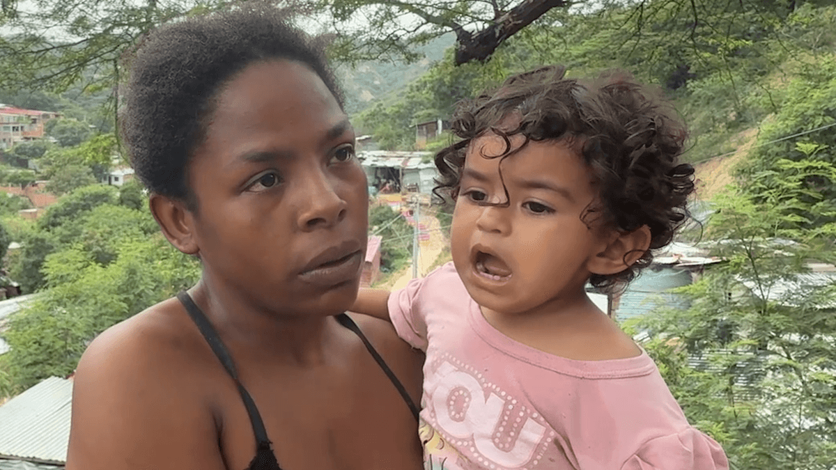 Refugiații venezueleni din Colombia nu se întorc acasă după căderea lui Maduro