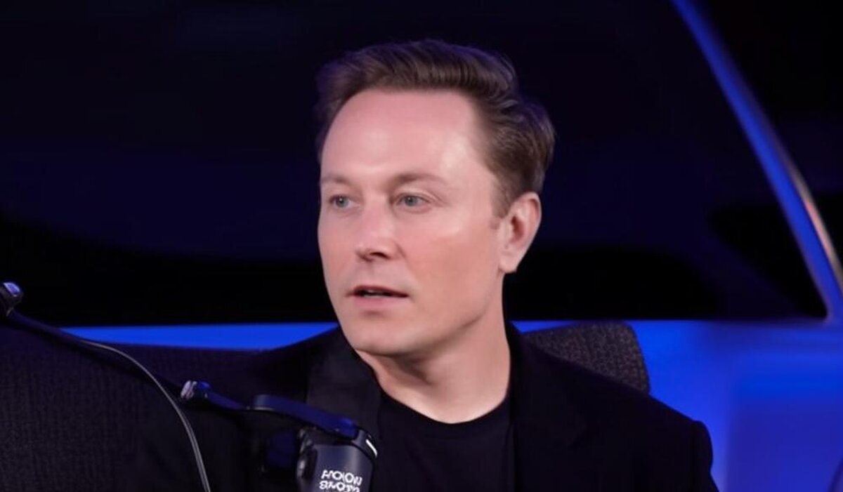 roboți chirurgi Elon Musk