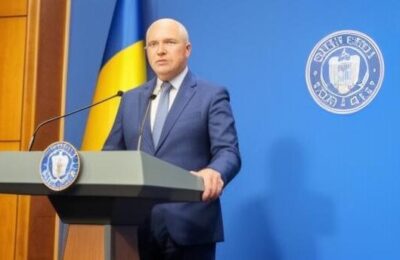 Bolojan va lua banii din taxele majorate, nu primăriile
