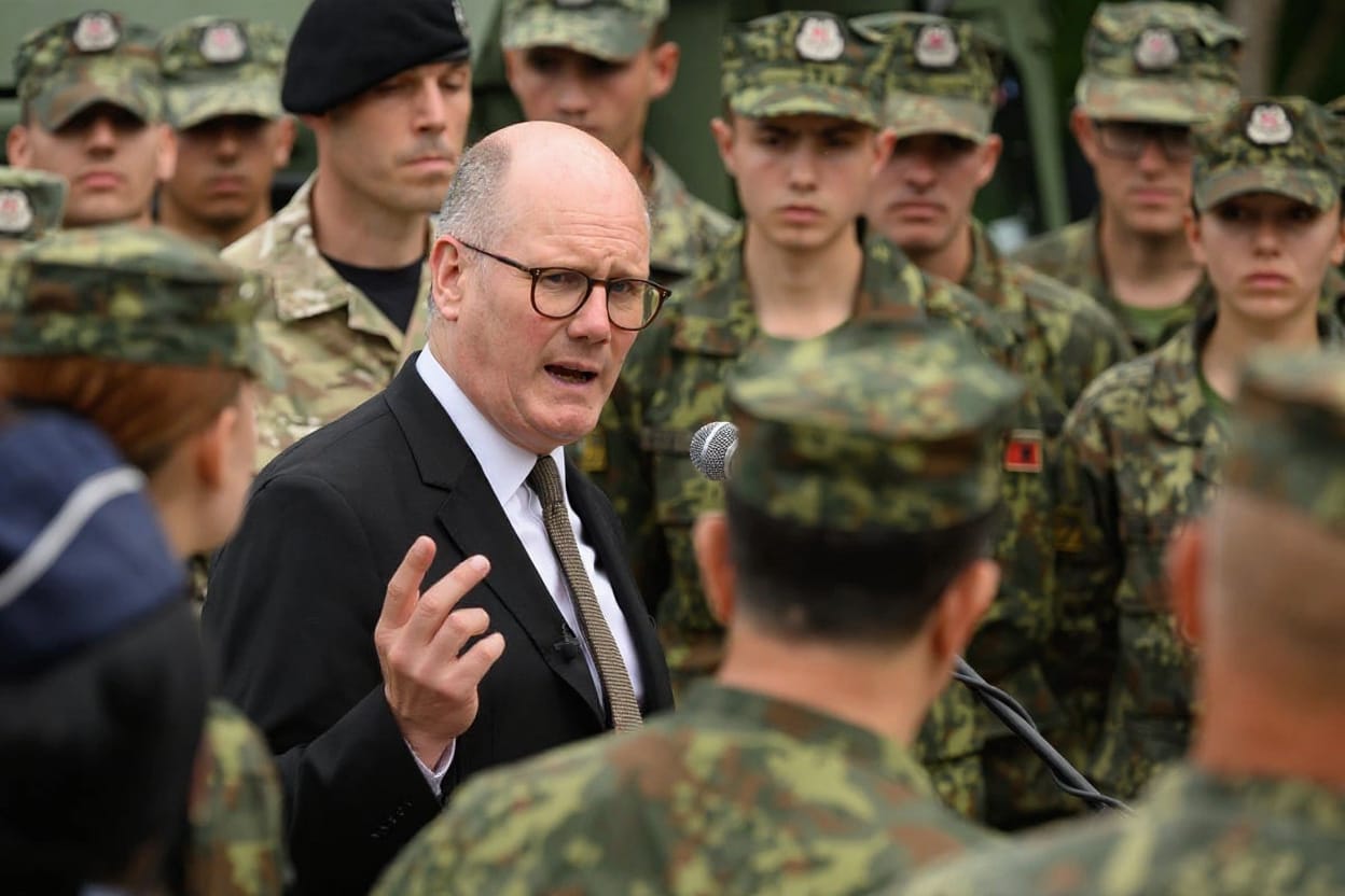 Starmer analizează trimiterea de trupe în Groenlanda pe fondul amenințărilor lui Trump