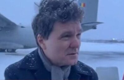 Zborul lui Iohannis din Paris a costat 30.000 de euro