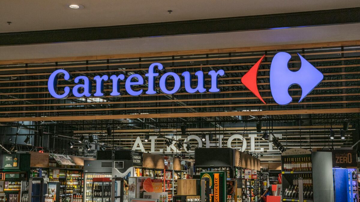 Karina Pavăl Carrefour