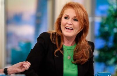 La 66 de ani, Sarah Ferguson vrea bani și fuge de Prințul Andrew