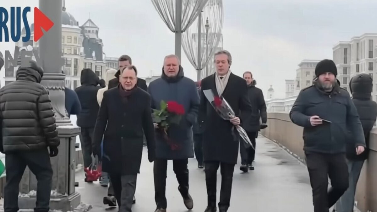 România omagiază politicianul rus Boris Nemțov într-un gest diplomatic la Kremlin