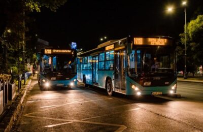 Doi adolescenți de 15-17 ani, răniți într-o bătaie în autobuzul 311 din București