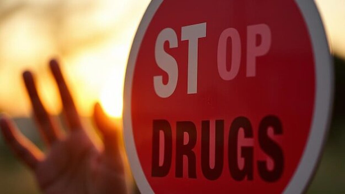 Primăria Capitalei lansează o campanie antidrog. Clipuri în metrou și teatru pentru elevi