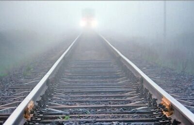 20 de trenuri anulate, întârzieri de 6 ore. Traficul feroviar București-Ploiești, reluat