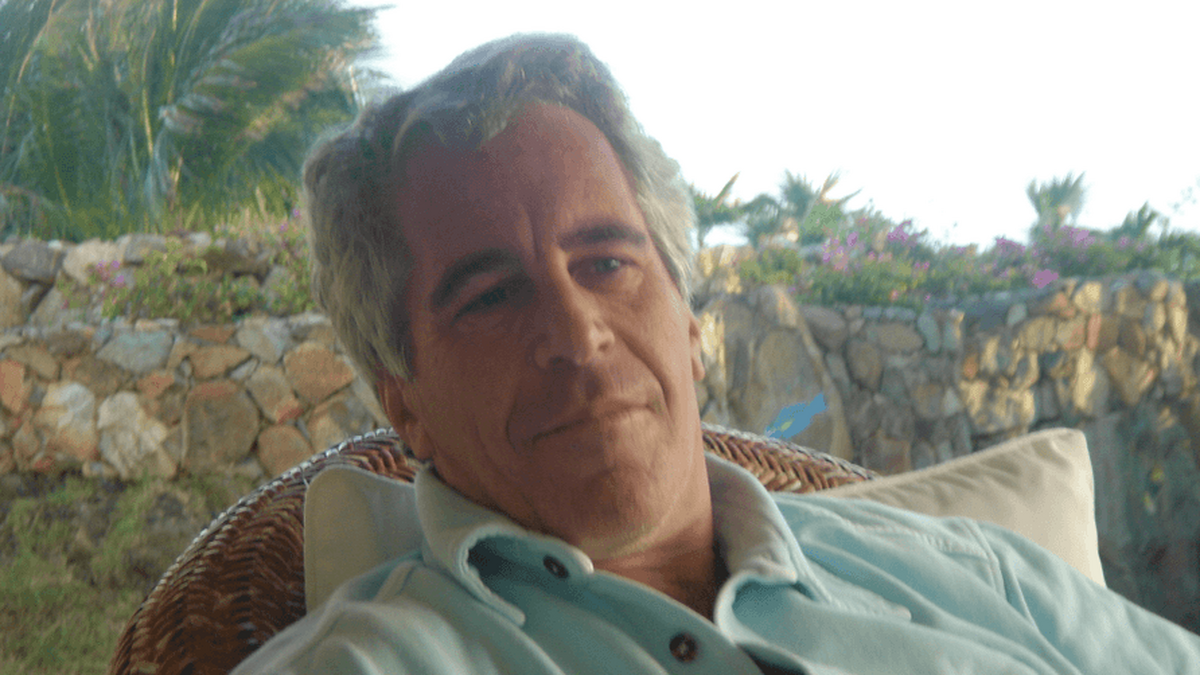 Dosarul Epstein: 3 milioane de documente, nume grele și secrete explozive