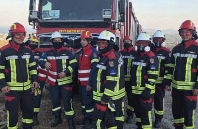 Alertă maximă pe DN1: Sute de anvelope ard lângă benzinării la Sibiu