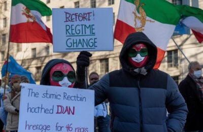 Peste 7.000 de morți în Iran: cronica unei reprimări sângeroase care izolează Teheranul