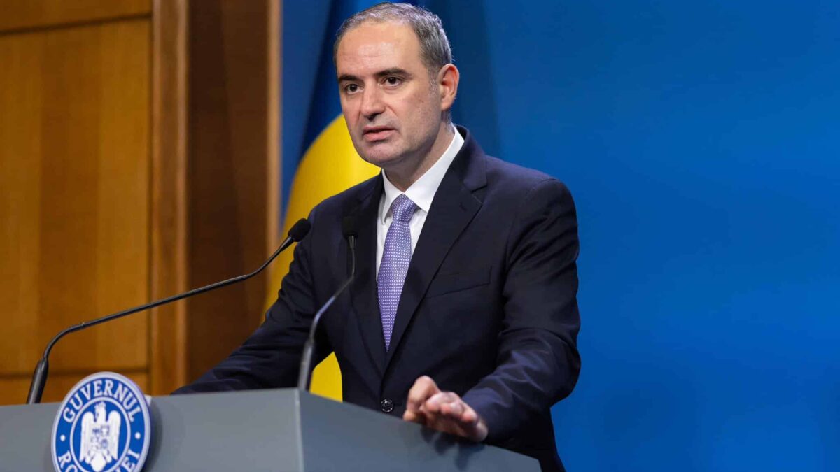 Nazare neagă recesiunea: avem creștere de 0,6%. Care e riscul real?