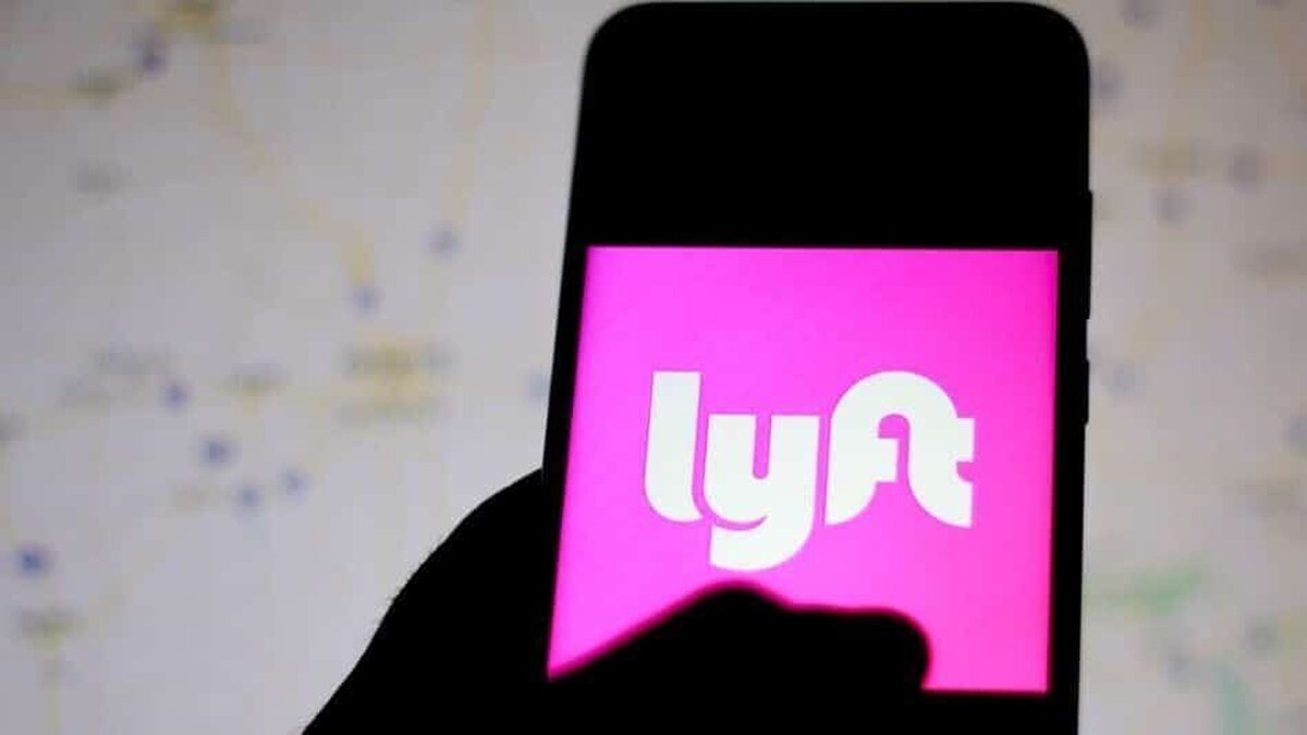 Lyft atacă Uber cu salarii de 312.000$. Cifrele sunt oficiale