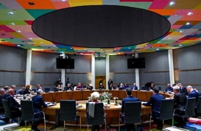 UE lovește Rusia cu sancțiuni de 930 mil. €: 20 de bănci și 43 de nave, pe lista neagră