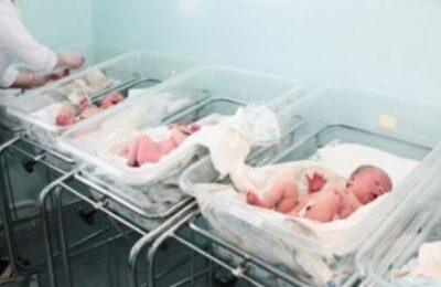 Scandal în UK: 55 de bebeluși morți și despăgubiri de 103 mil. £ plătite de un spital