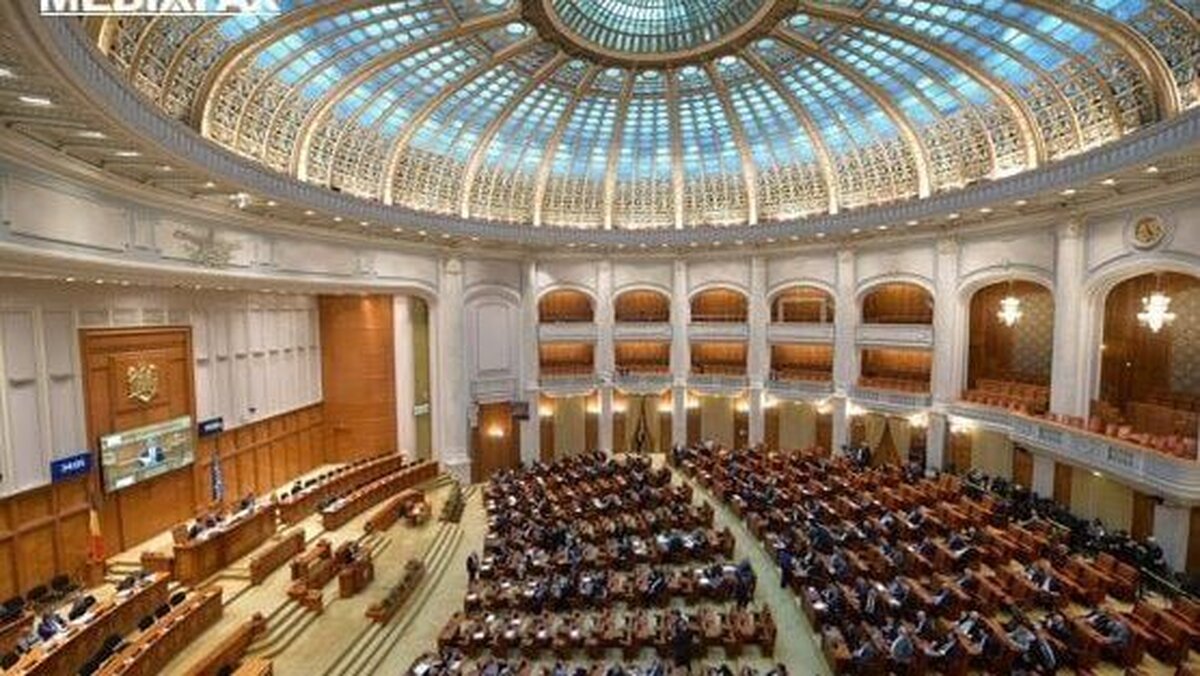 Tăieri în administrație: ce ministere și primării reduc 10% din posturi