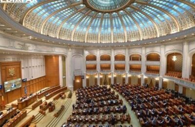 Peste 6.400 de angajati ai statului vor fi afectati de restructurare