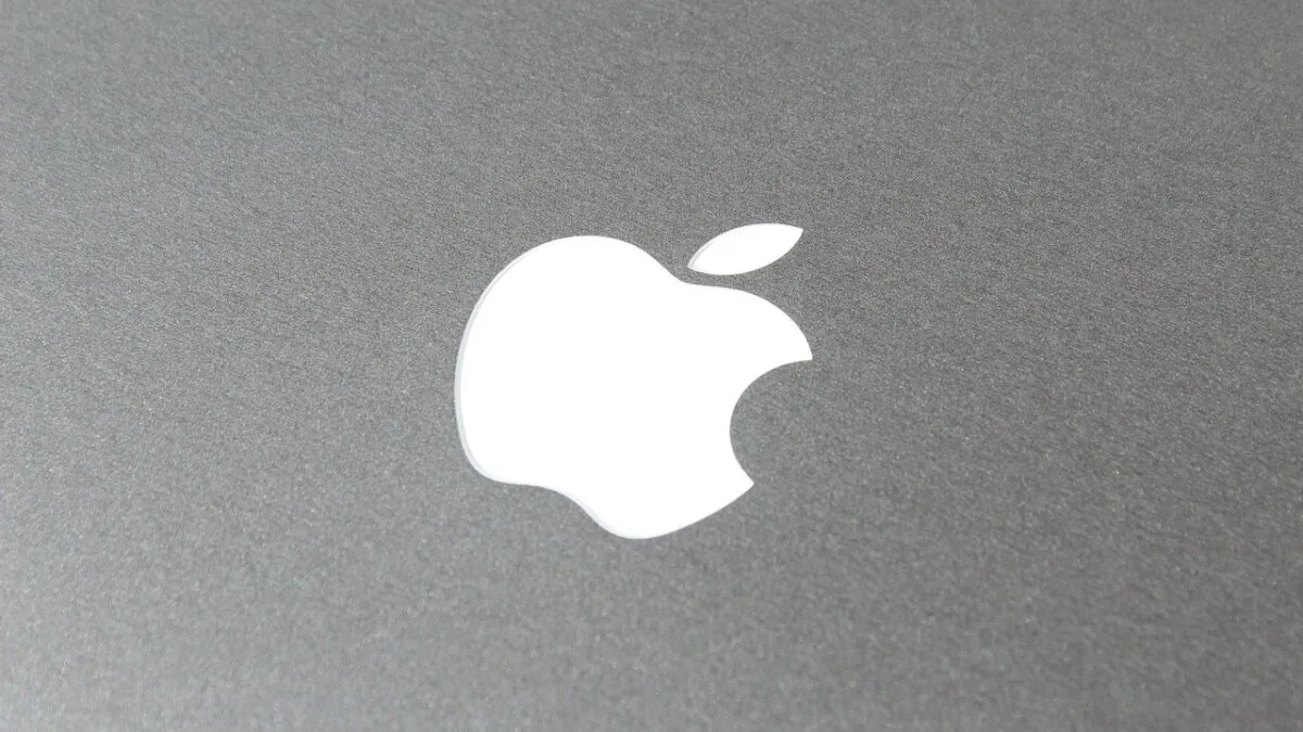 Apple Ultra România