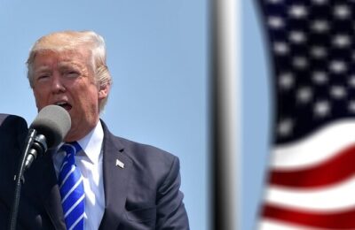 Trump atacă dur republicanii pe care îi consideră ratați și inadaptați