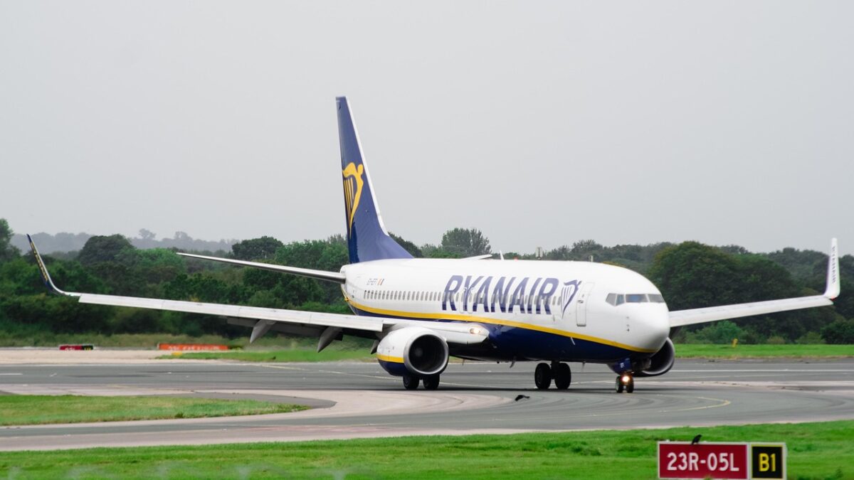 Ryanair reduce zborurile cu 11 procente pe un aeroport spaniol major