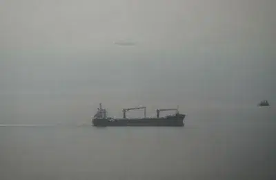 Iranul impune taxă în Strâmtoarea Ormuz unde trece 20% din petrolul lumii