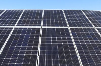 Panouri solare cu TVA de 5% și două ajutoare noi pentru români în 2026