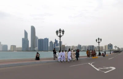 Doi morți și trei răniți în Abu Dhabi după un atac cu rachetă iraniană