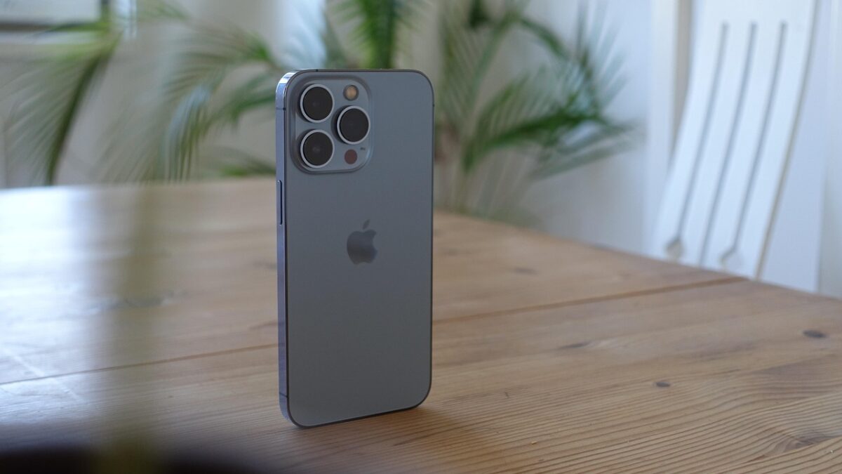 Noul iPhone 17e este acum disponibil în România cu detalii preț