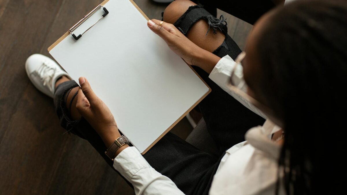 Conflictele internaționale îi determină pe români să renunțe la planurile de emigrare