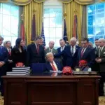 Cum distrug „sclaveții” politica și administrația unei ţări?