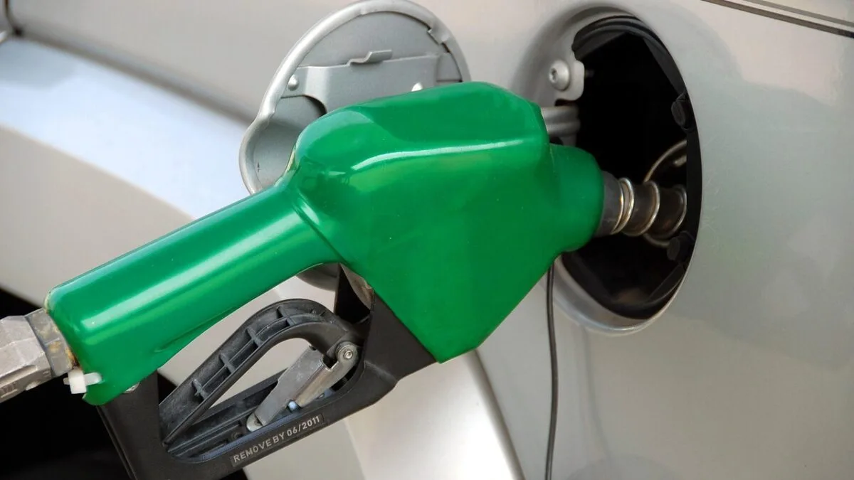 preț petrol Iran