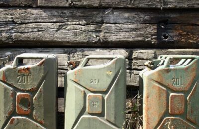 Petrolul se apropie de 100 de dolari pe baril după o creștere masivă