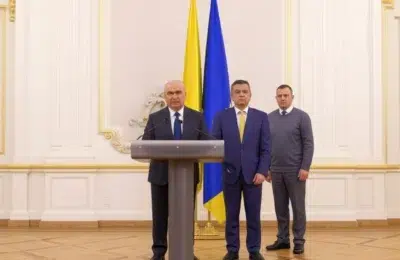 PSD și PNL, neînţelegeri pe carburanți. Grindeanu îi cere lui Bolojan să reducă accizele