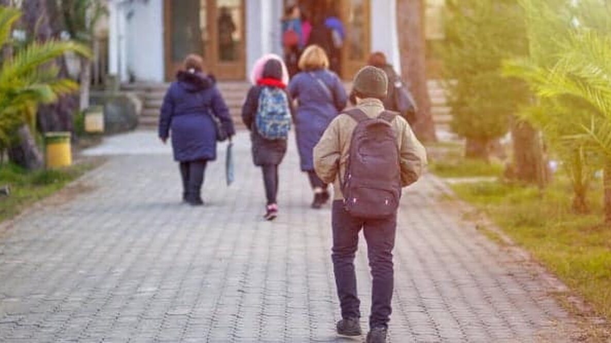 Câte vacanțe mai au elevii și când se termină școala în 2026?