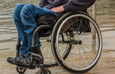 Persoanele cu handicap pot fi scutite de taxa de salubritate în România