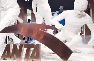 Care este gigantul chinez care atacă Nike și Adidas cu peste 12.000 de magazine în SUA?