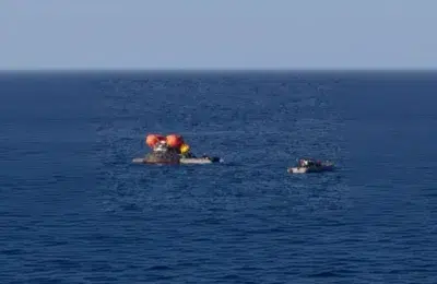 Artemis 2 a revenit pe Pământ după o călătorie de peste 1,1 milioane km