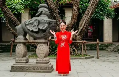 Irina Fodor și echipa Asia Express, blocați cu mașina în nisip pe Drumul Mătăsii