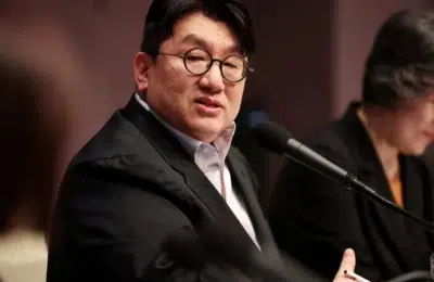 Magnatul K-pop din spatele BTS scapa de arest in dosarul de frauda de 200 mld woni