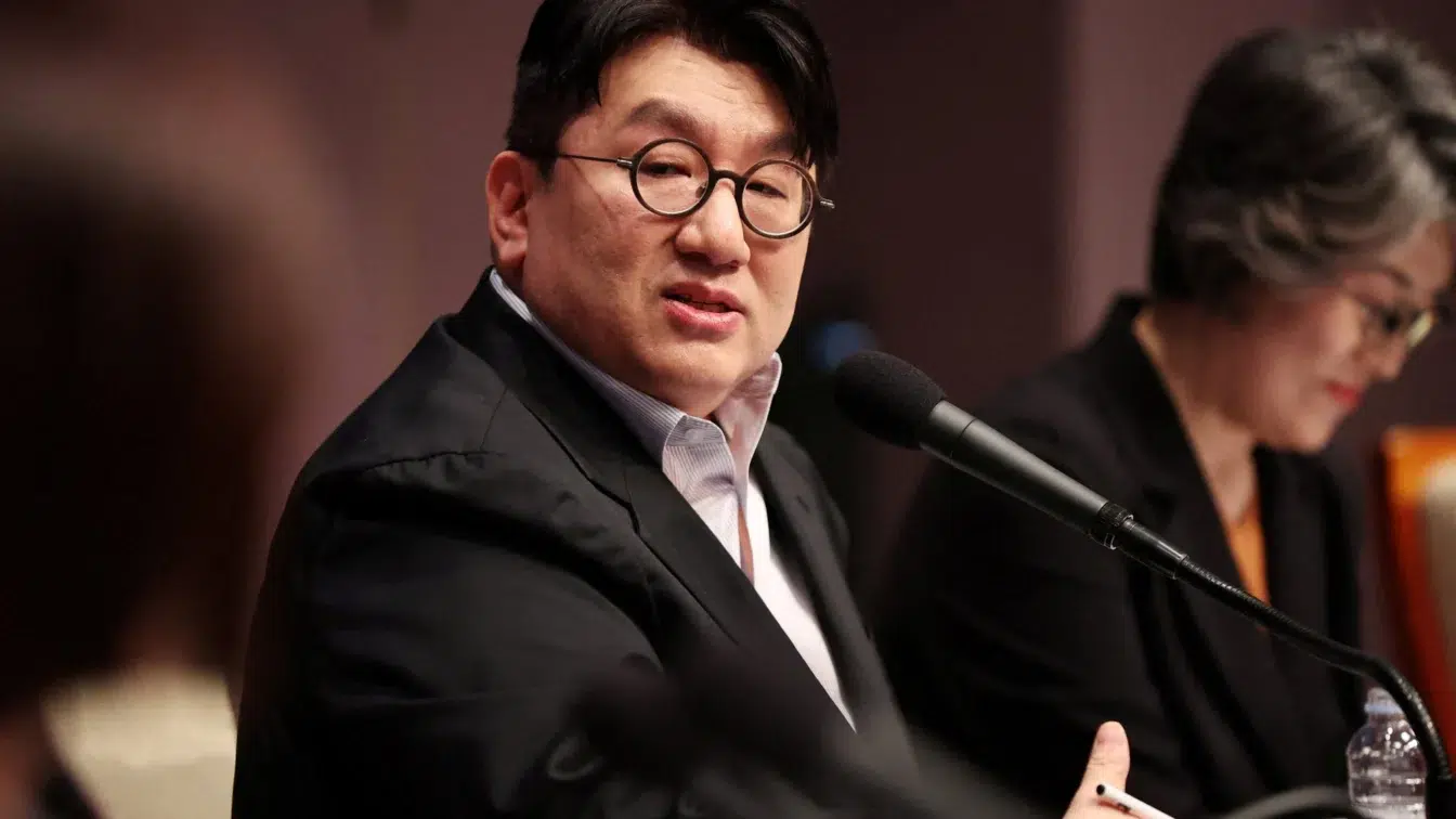 Magnatul K-pop din spatele BTS scapa de arest in dosarul de frauda de 200 mld woni