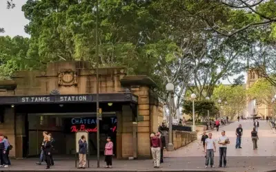 Într-o gară din Sydney un om a murit şi a fost ignorat de 100.000 de oameni care treceau zilnic pe lângă el