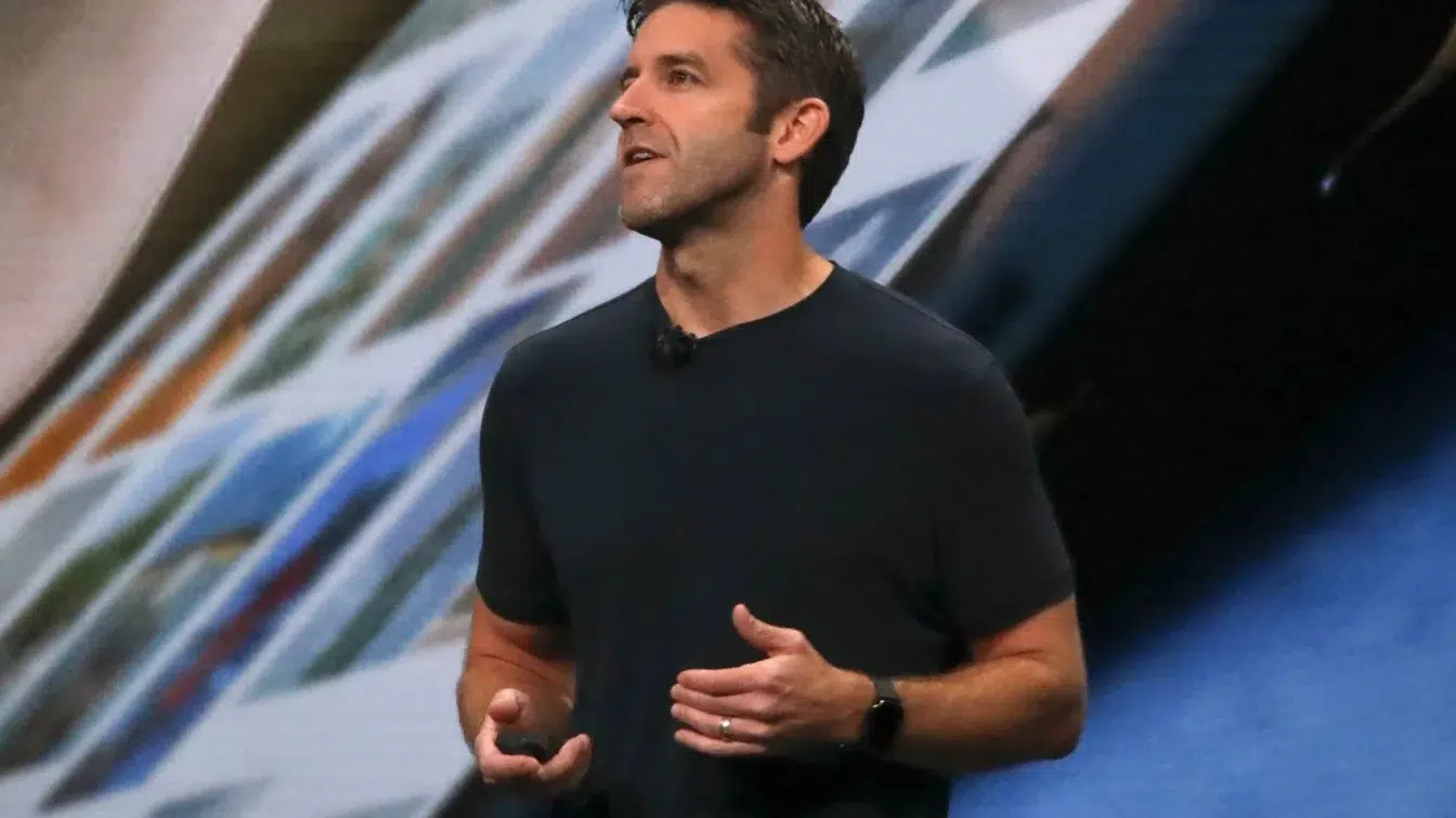 John Ternus este noul CEO Apple si preia un gigant de 4 trilioane de dolari